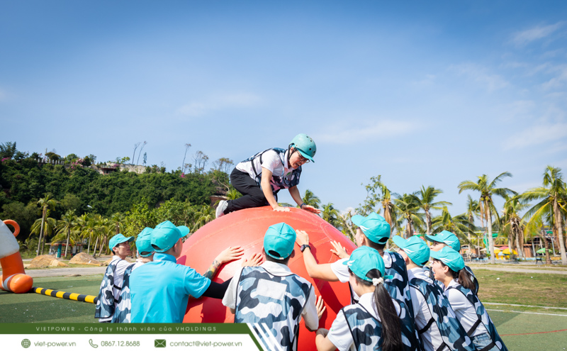 LuxTour phục vụ các tour team building chất lượng cao