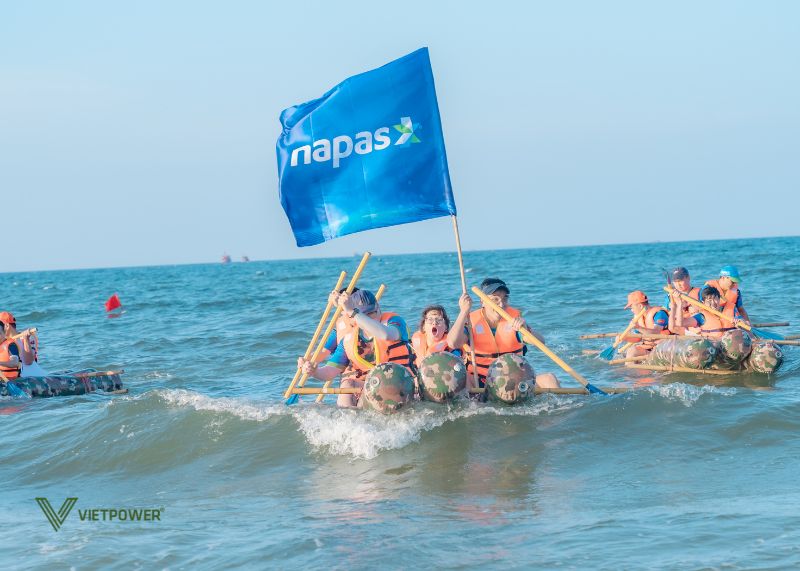 Đây là chủ đề team building mang đầy thách thức và gian nan
