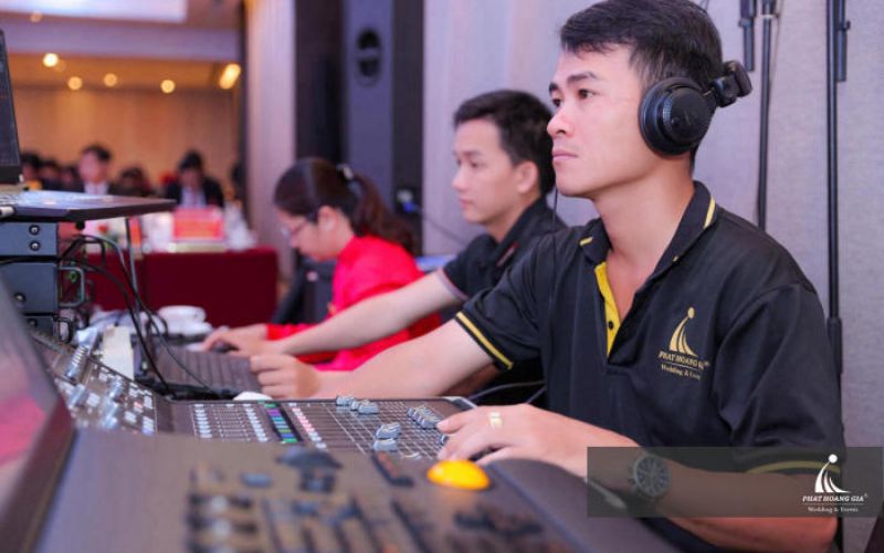 Phát Hoàng Gia là đơn vị tổ chức team building chuyên nghiệp được nhiều khách hàng tin tưởng