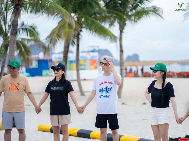 Chương trình team building 2 ngày 1 đêm tại Hạ Long