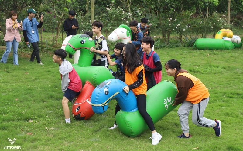 Đây là trò chơi mang lại nhiều tiếng cười cho các bạn học sinh