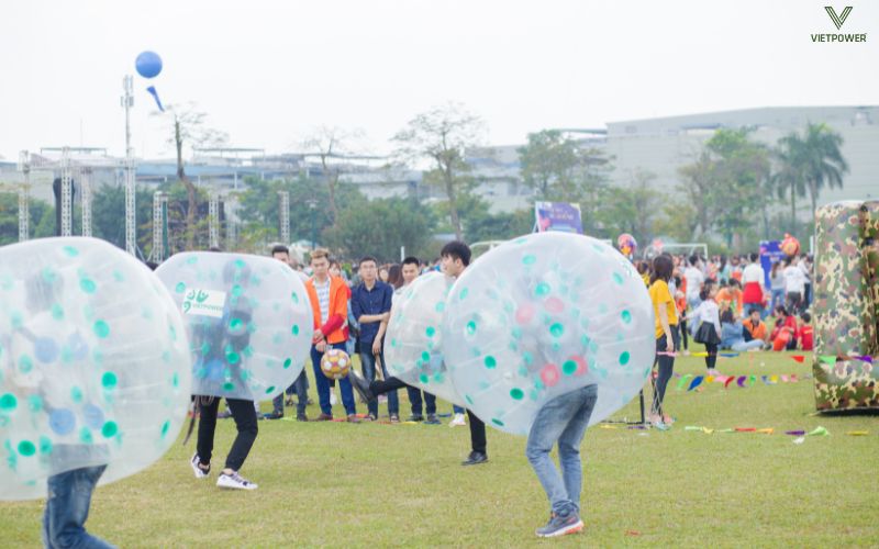 Bóng đụng là trò chơi được các thành viên đam mê thể thao yêu thích