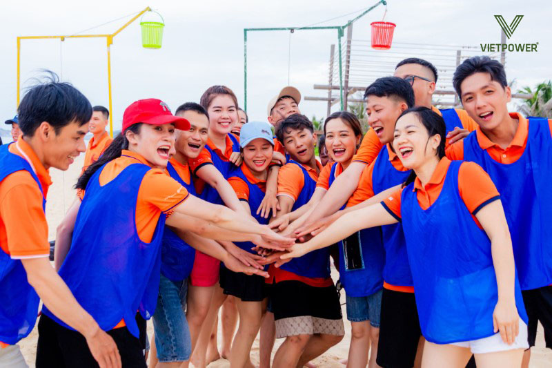 Thuê đồ team building giá rẻ với nhiều loại trang phục