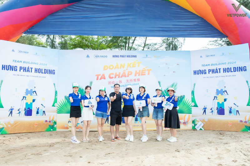 Backdrop team building bãi biển với trang trí ấn tượng hấp dẫn