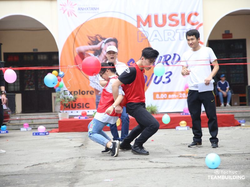 Sức mạnh đôi chân cần sự khéo léo và ăn ý của cặp đôi