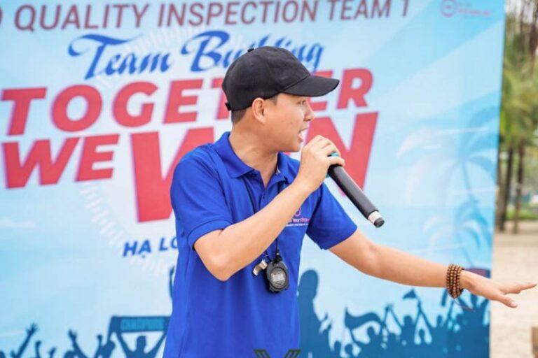 Các mẫu kịch bản MC team building ấn tượng nhất 2025