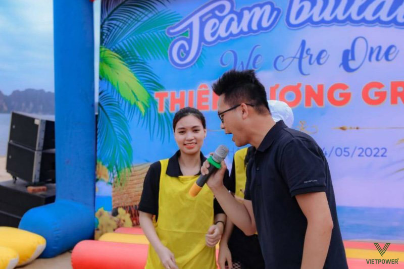 Cần linh hoạt xử lý tình huống khi làm MC team building 