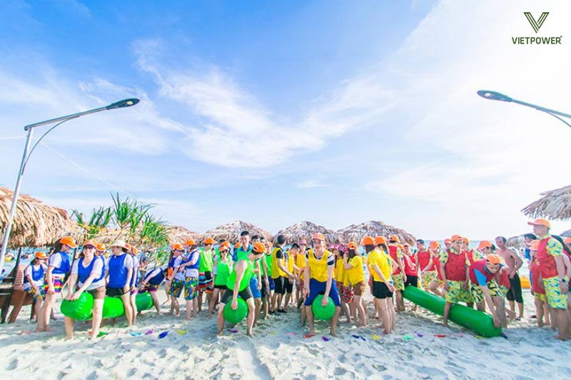 Team building Cửa Lò được yêu thích bởi có bãi biển đẹp, không gian mở lý tưởng