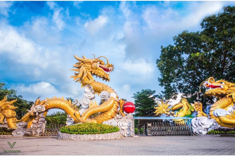 Khu du lịch Bửu Long, Đồng Nai là điểm đến lý tưởng cho team building với cảnh quan hồ nước, núi đá và không gian xanh mát.