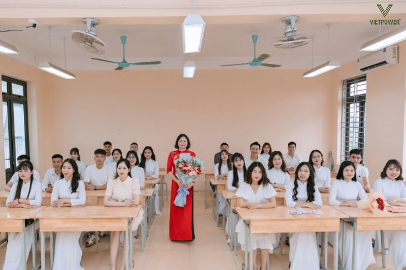 Nội dung STT nên cân nhắc để vừa hoài niệm, vừa hài hước