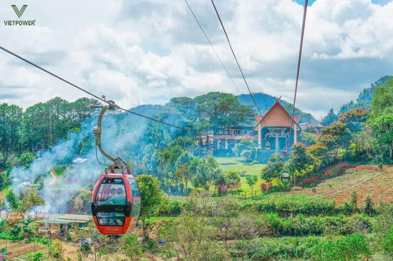 Đồi Robin là điểm tổ chức team building thích hợp các trò vận động ngoài trời