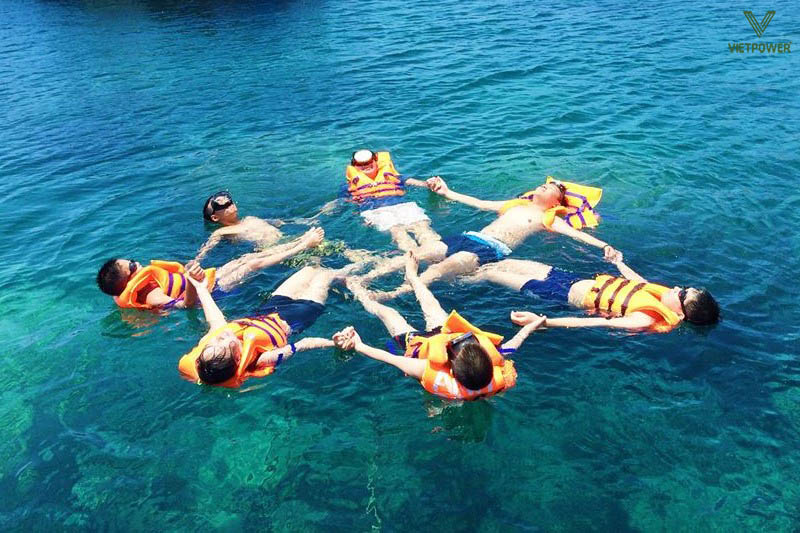 Team building Quy Nhơn khám phá đảo hấp dẫn với trải nghiệm mới mẻ