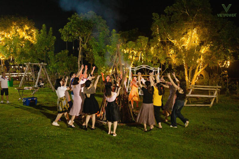 Team building Quy Nhơn dã ngoại gần gũi và thư giãn