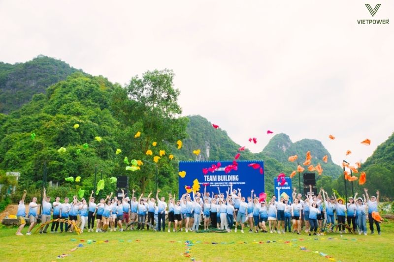 Một số ưu điểm của trò chơi team building không cần đạo cụ
