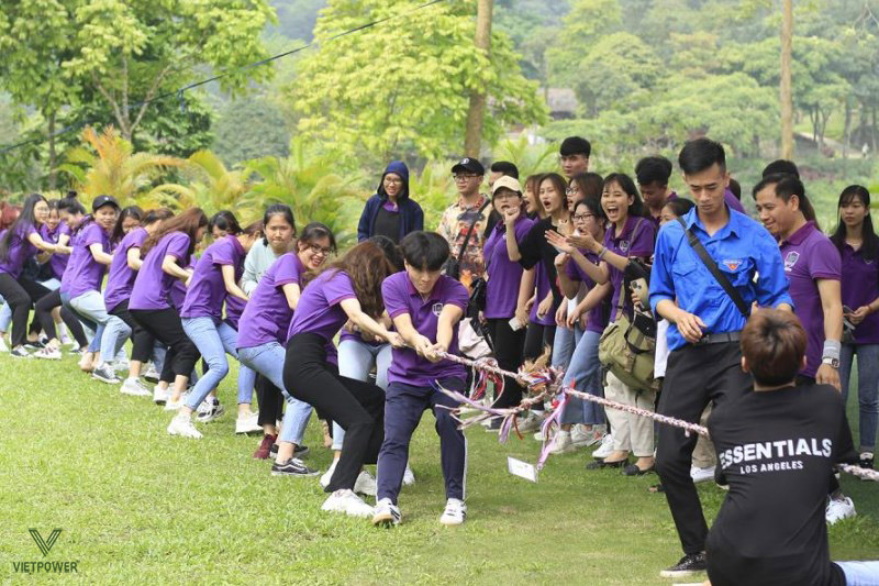 Trò chơi tập thể quen thuộc Kéo co đồng đội” giúp tăng tinh thần của cả team Trò chơi tập thể quen thuộc Kéo co đồng đội” giúp tăng tinh thần của cả team
