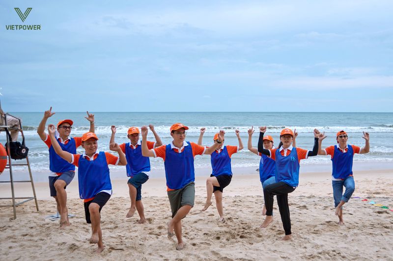 Nhảy theo nhạc kích thích năng lượng các thành viên