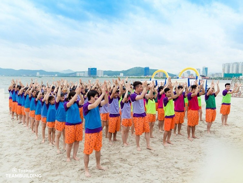 Trò Thượng đế cũng phải cười thử phản xạ nhanh khi cả đội gom đồ theo yêu cầu