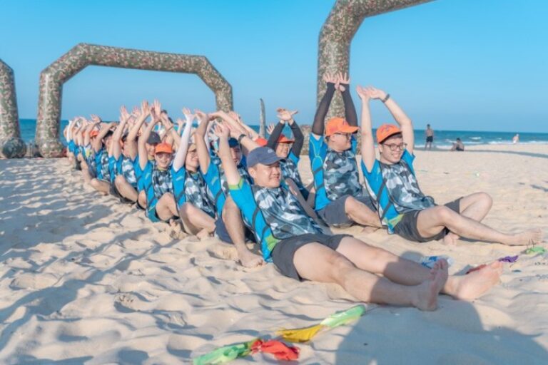 Top 10 trò chơi khởi động team building vui nhộn nhất 2025