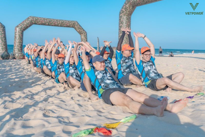 Khi tổ chức nên chọn trò chơi đơn giản, dễ tham gia cho tất cả mọi người