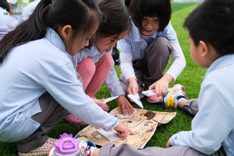 Truy tìm kho báu kết hợp trí tuệ và vận động, tạo cảm giác hồi hộp, thú vị Truy tìm kho báu kết hợp trí tuệ và vận động, tạo cảm giác hồi hộp, thú vị