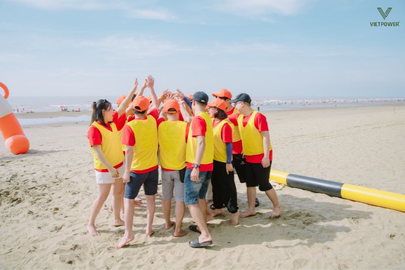 Cuộc đua kayak đồng đội tăng tinh thần hợp tác và rèn luyện thể lực hiệu quả