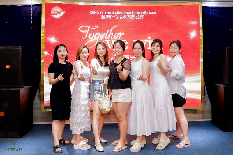 Chủ đề không nên quá cứng nhắc, phải dễ dàng lồng ghép tiết mục, bài phát biểu Chủ đề không nên quá cứng nhắc, phải dễ dàng lồng ghép tiết mục, bài phát biểu