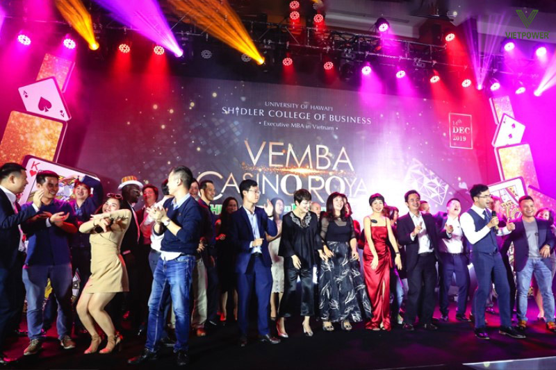 Chủ đề Casino Night mang đến cảm giác sôi động, kịch tính và đầy giải trí Chủ đề Casino Night mang đến cảm giác sôi động, kịch tính và đầy giải trí