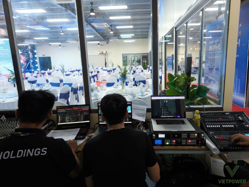 Dịch vụ hỗ trợ là yếu tố quan trọng giúp sự kiện diễn ra suôn sẻ và chuyên nghiệp