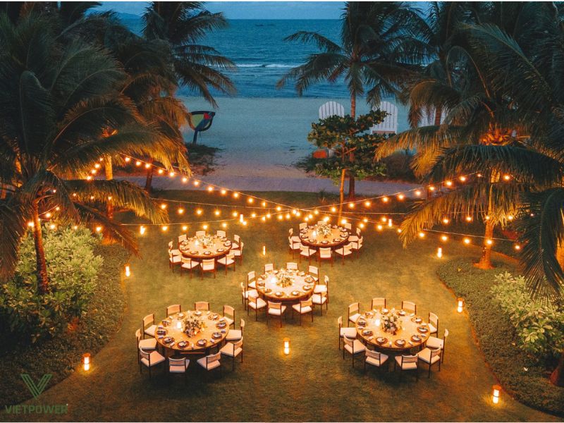 Chi phí tổ chức Gala Dinner biển