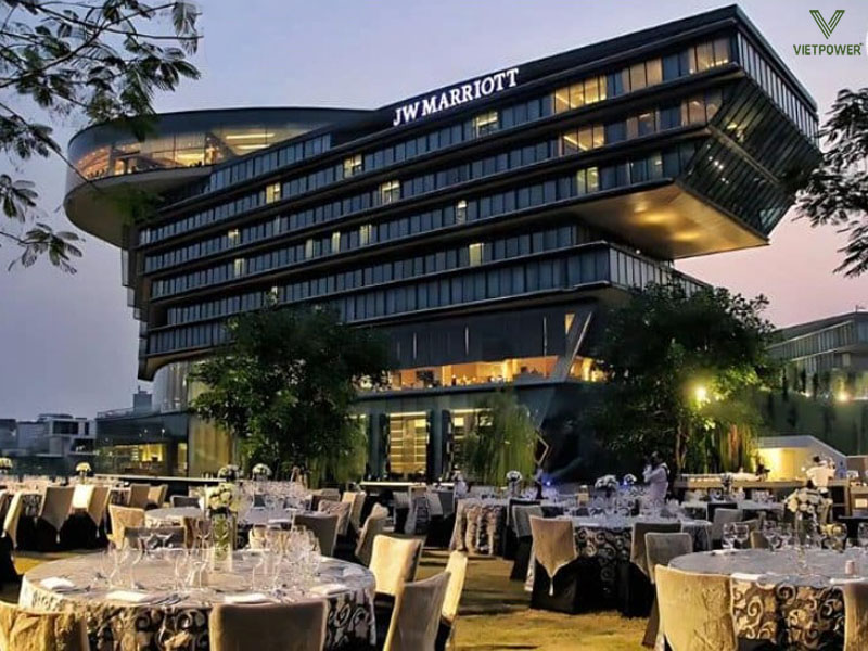 JW Marriott mang đến không gian ngoài trời cực kỳ sang trọng cho tiệc ngoài trời JW Marriott mang đến không gian ngoài trời cực kỳ sang trọng cho tiệc ngoài trời