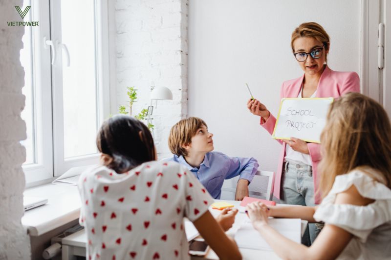 Level Up – Cùng thầy cô chạm đỉnh tri thức