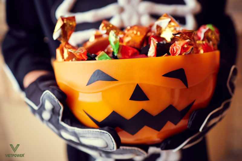 Trò chơi: Ăn kẹo bí mật