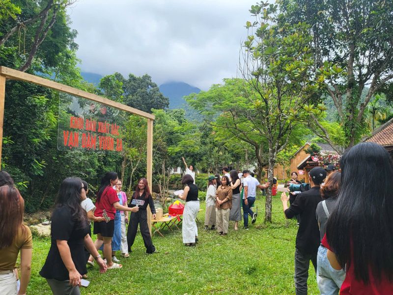 Hoạt động gần gũi với thiên nhiên tạo nên kết nối cởi mở