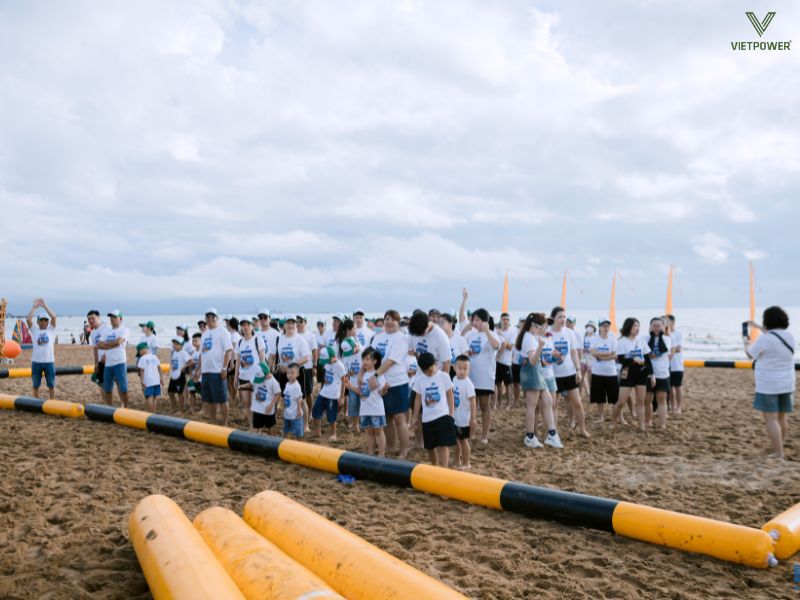 Côn Đảo mang đến không gian hoang sơ, biển xanh trong và những bãi cát dài