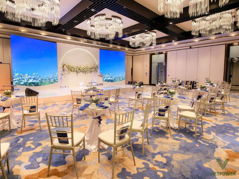 Chi phí là yếu tố then chốt khi chọn địa điểm tổ chức gala dinner Hạ Long