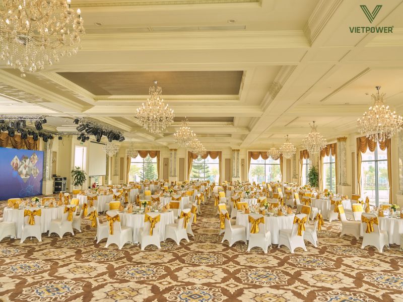 Vinpearl Resort & Spa Hạ Long mang đến không gian sang trọng, view hướng biển tuyệt đẹp