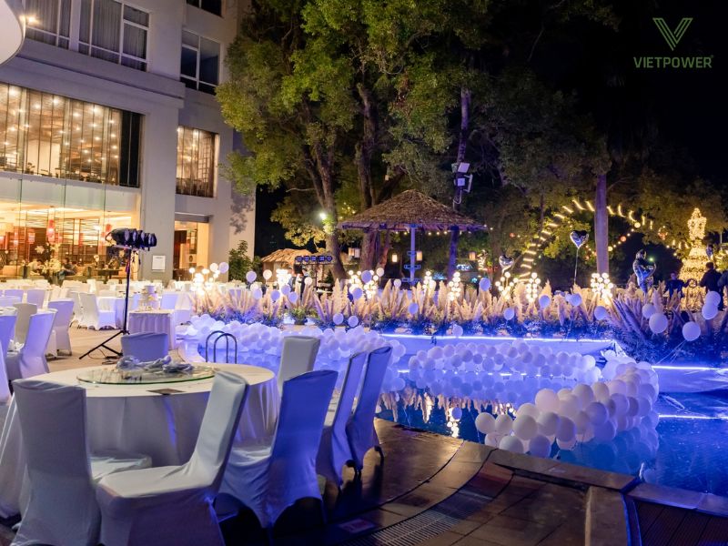 Novotel là lựa chọn hoàn hảo cho gala vừa và nhỏ, kết hợp tiệc buffet hoặc set menu sang trọng