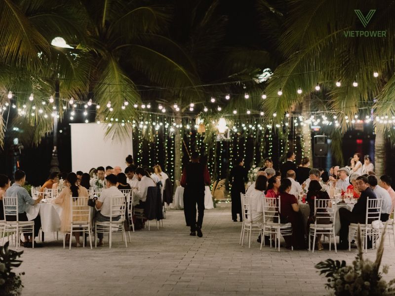 Paradise Suites Hotel mang đến không gian ấm cúng, thích hợp cho những bữa tiệc gala thân mật