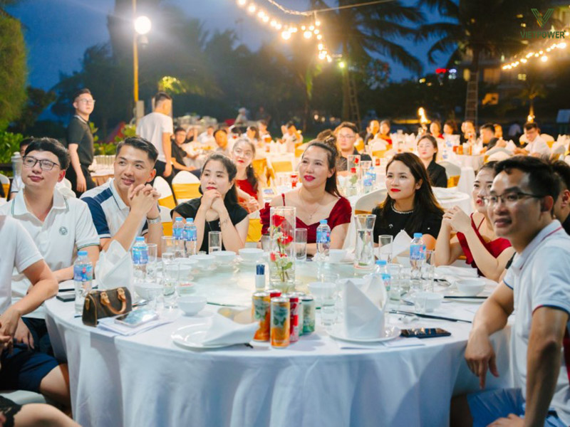 Vị trí là yếu tố đầu tiên cần xem xét khi chọn nhà hàng tổ chức gala dinner