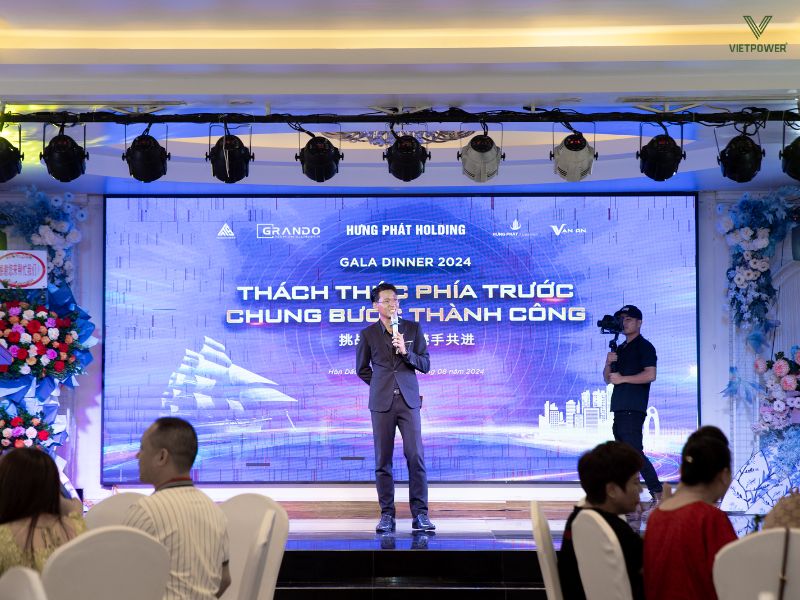 Bài phát biểu Gala Dinner dành cho MC có giọng điệu sinh động, hứng khởi