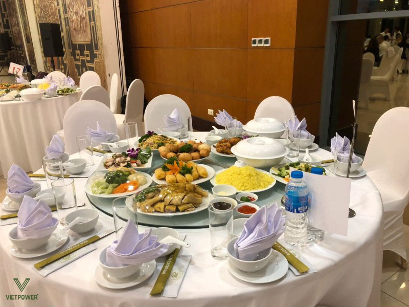 Tiêu chí lựa chọn menu gala dinner phù hợp còn cần dựa vào đối tượng khách mời Tiêu chí lựa chọn menu gala dinner phù hợp còn cần dựa vào đối tượng khách mời