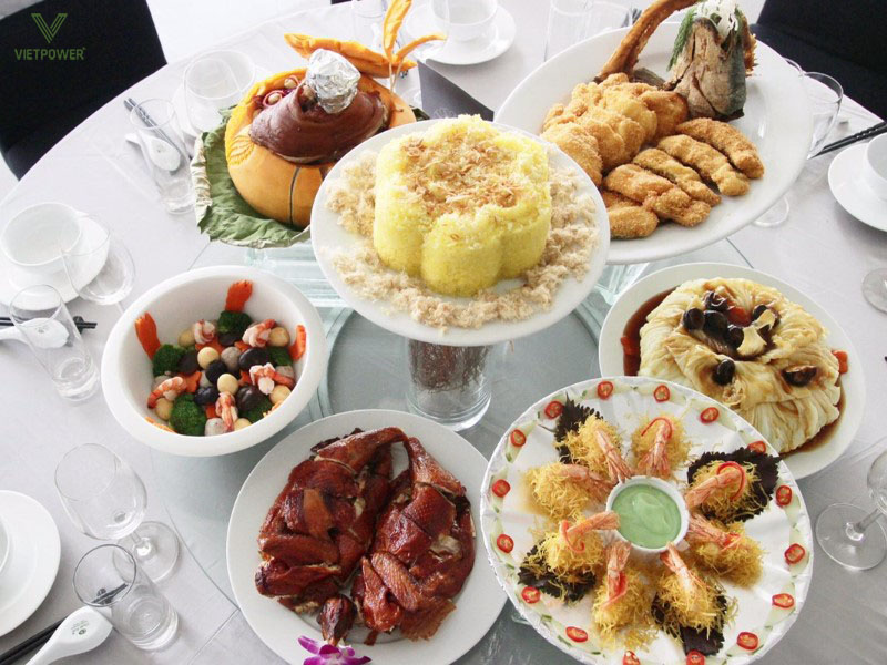 Set menu gala dinner Á – Âu kết hợp phù hợp với các sự kiện doanh nghiệp Set menu gala dinner Á – Âu kết hợp phù hợp với các sự kiện doanh nghiệp