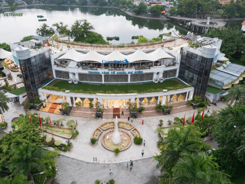 Cung Xuân gây ấn tượng với kiến trúc cung điện, hệ thống nhạc nước lung linh Cung Xuân gây ấn tượng với kiến trúc cung điện, hệ thống nhạc nước lung linh