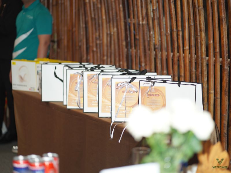 Quà tặng gala dinner