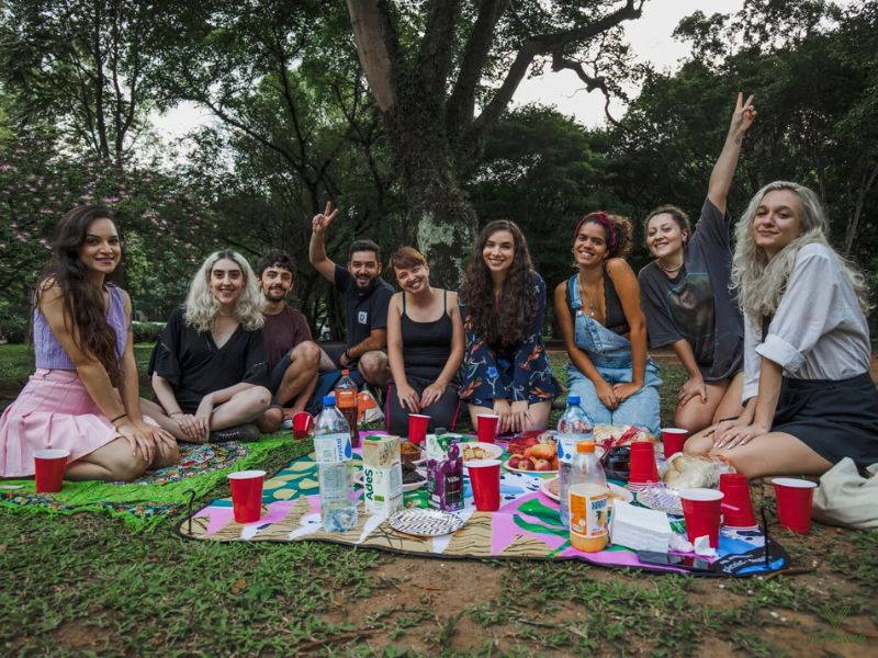Nhiều trường hợp, một buổi picnic nhẹ nhàng lại mang đến hiệu quả gắn kết cao hơn