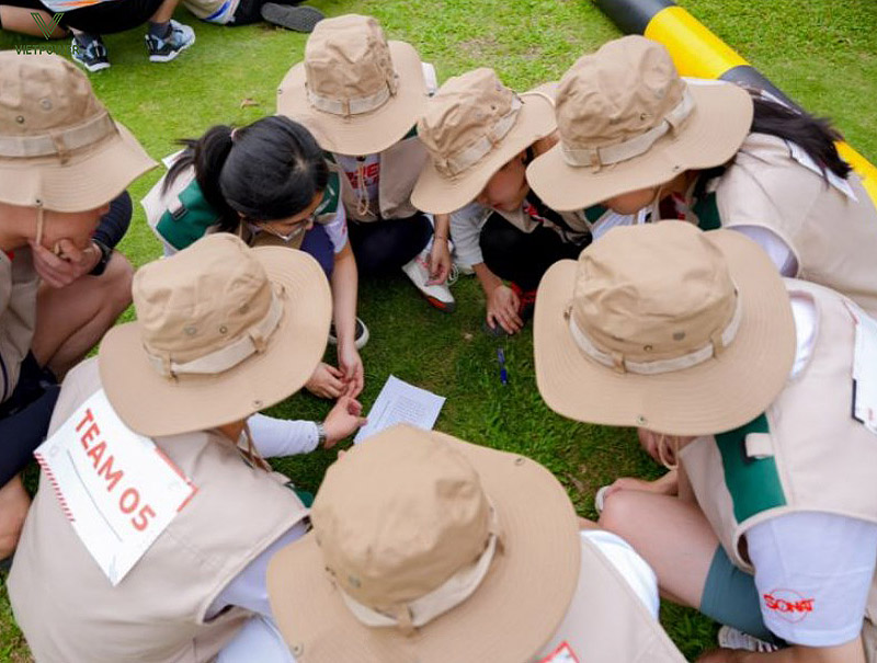 Hoạt động team building adventure Trò chơi thể lực kết hợp trí tuệ Hoạt động team building adventure Trò chơi thể lực kết hợp trí tuệ