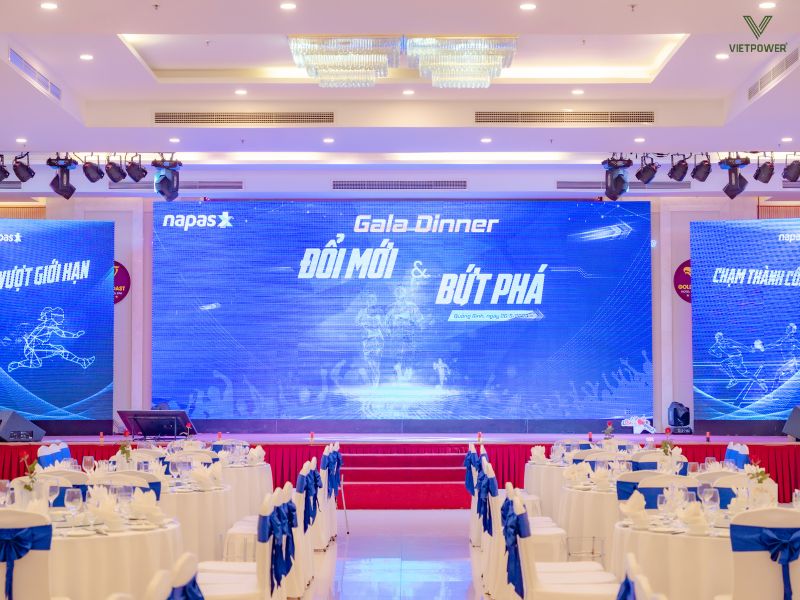 Tên chương trình giúp khách mời hình dung phong cách và độ trang trọng của Gala Dinner Tên chương trình giúp khách mời hình dung phong cách và độ trang trọng của Gala Dinner