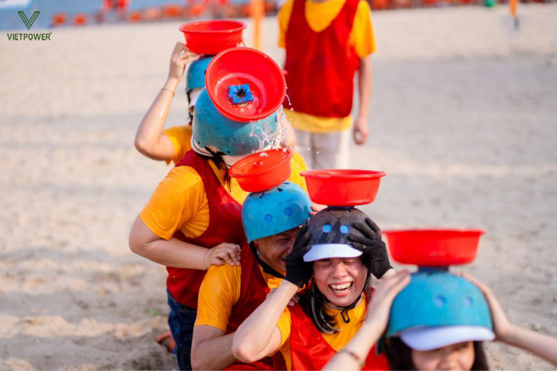 Trò chơi Chuyền nước bằng ly