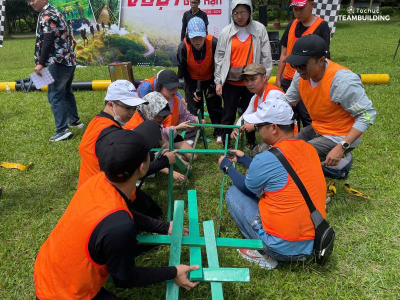 Thử thách lắp ghép cầu Icodo mà không dùng chất kết dính nào