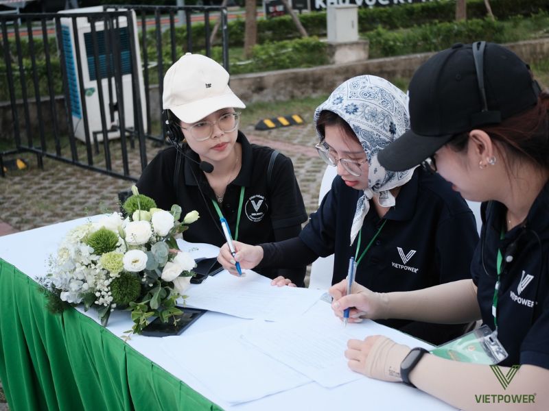 Chuẩn bị thiết bị và nhân sự